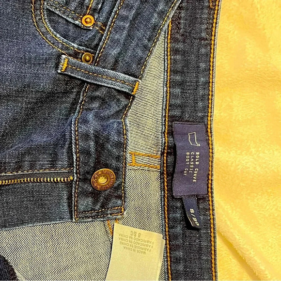 Levi’s San Francisco Women Bold Curve Boot Cut Jeans - Picture 6 of 16